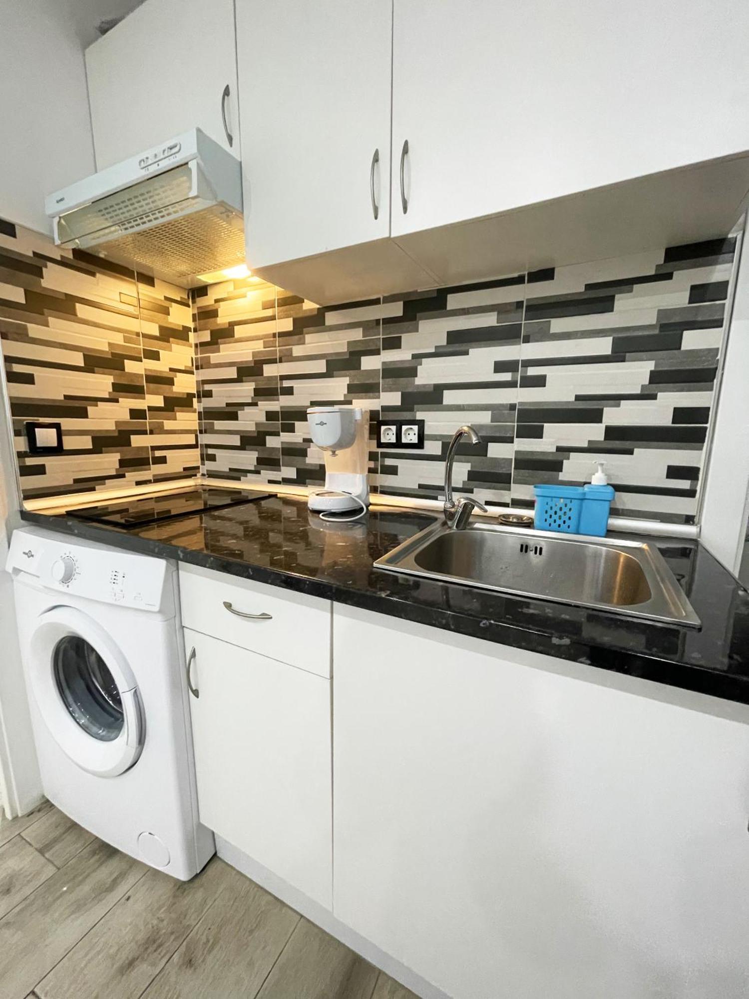 Apartments Near Metro Madrid Luaran gambar